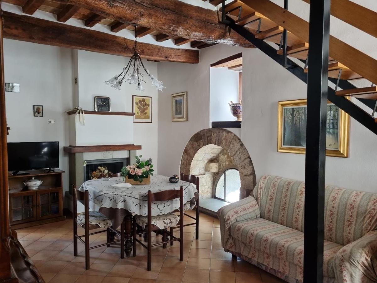 דירות גוביו A Casa Di Cristina מראה חיצוני תמונה